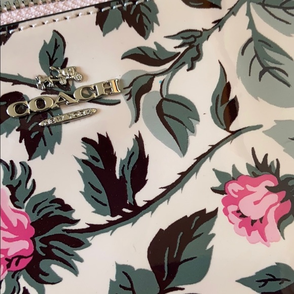 Coach Wristlet - Picture 6 of 7